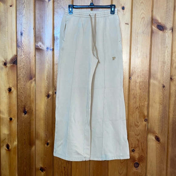 PINK Victoria's Secret Pants - PINK Victoria’s Secret baggy sweatpants tan sweatpants size small lounge wear
